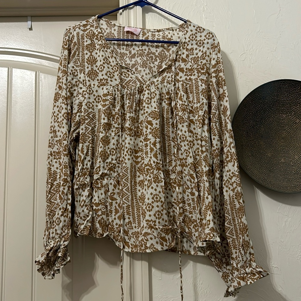 Cute tie top